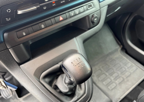 Peugeot Traveller cena 109900 przebieg: 129800, rok produkcji 2018 z Gdańsk małe 191